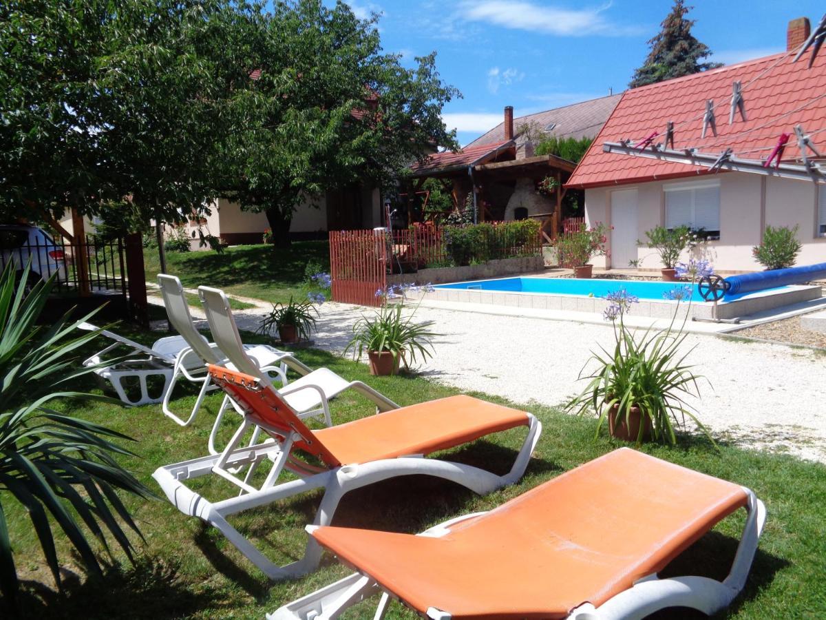 Irenke Vendeghaz Apartment Alsópáhok Bagian luar foto